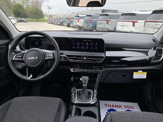 new 2025 Kia Seltos car, priced at $27,575