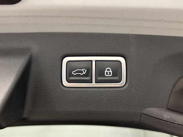 used 2023 Kia Sorento car, priced at $29,564