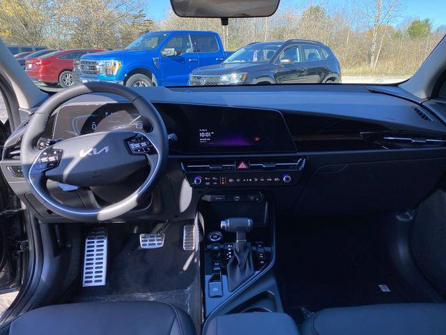 new 2025 Kia Niro car, priced at $32,294