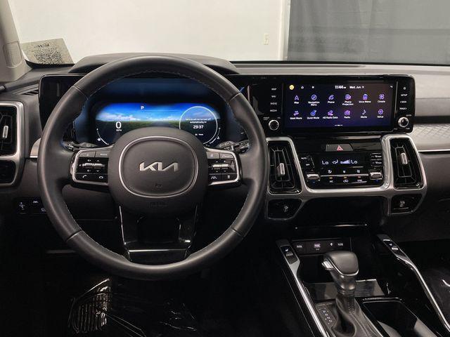 used 2023 Kia Sorento car, priced at $30,692