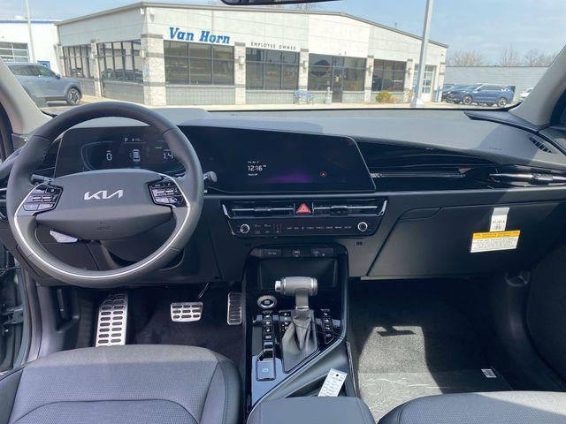 new 2025 Kia Niro car, priced at $34,554