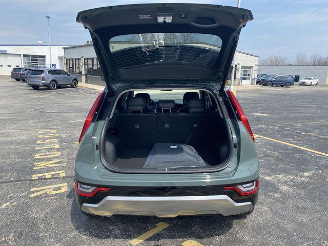 new 2025 Kia Niro car, priced at $36,040