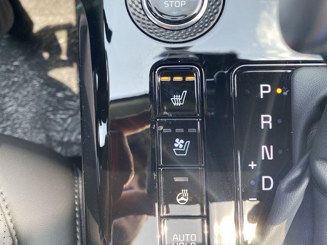 new 2025 Kia Niro car, priced at $36,040