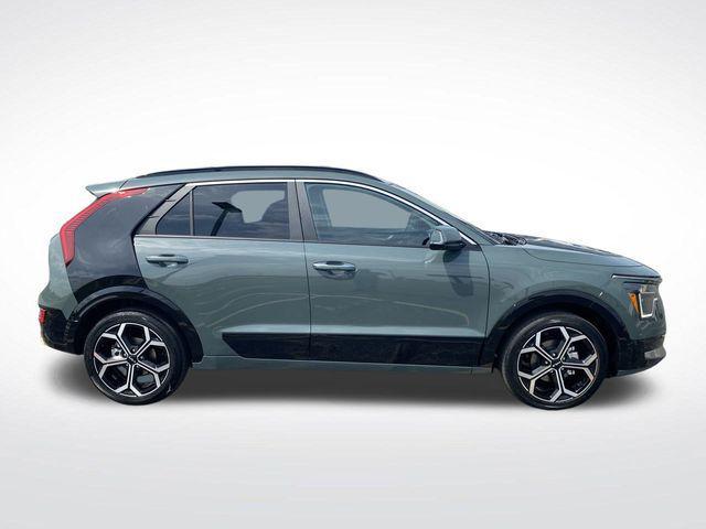 new 2025 Kia Niro car, priced at $34,554