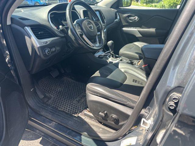 used 2018 Jeep Cherokee car, priced at $18,672