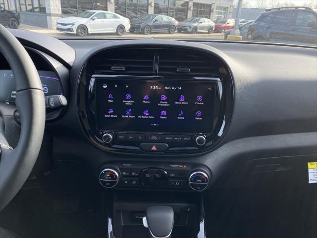 new 2025 Kia Soul car, priced at $25,596