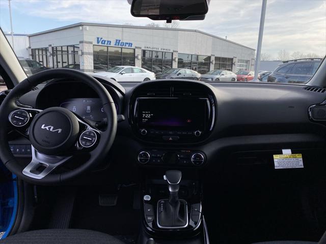 new 2025 Kia Soul car, priced at $25,596