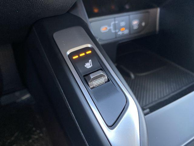 new 2025 Kia Sorento car, priced at $39,869