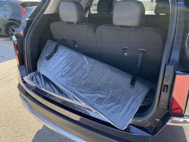 new 2025 Kia Sorento car, priced at $39,869