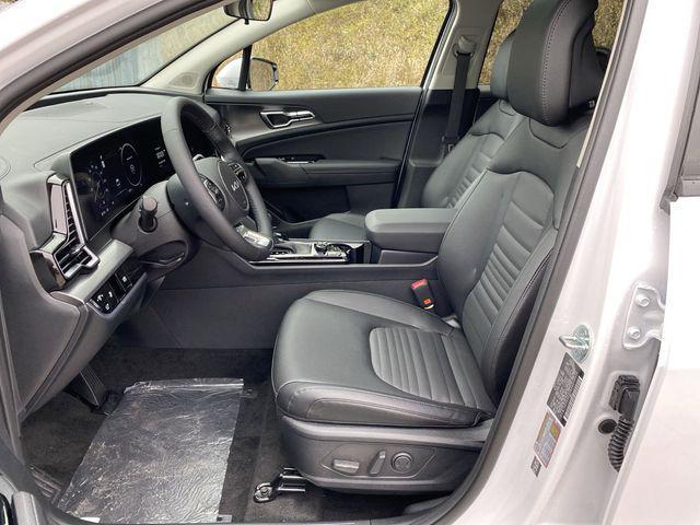 new 2025 Kia Sportage car, priced at $37,155