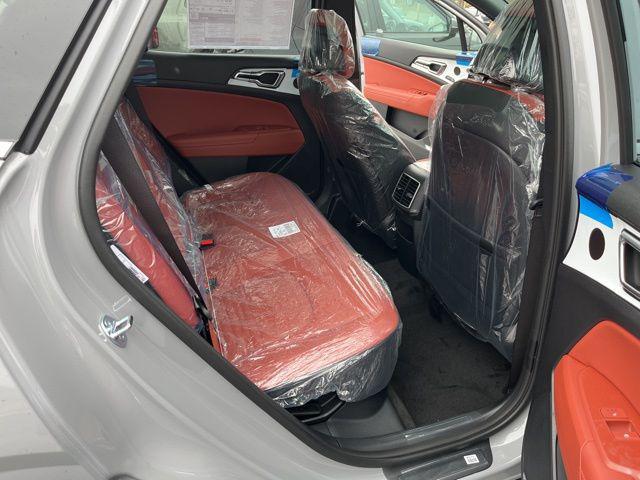 new 2026 Kia Sportage Hybrid car, priced at $40,404