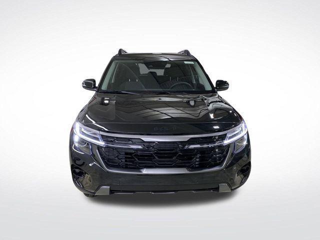 new 2025 Kia Seltos car, priced at $29,688