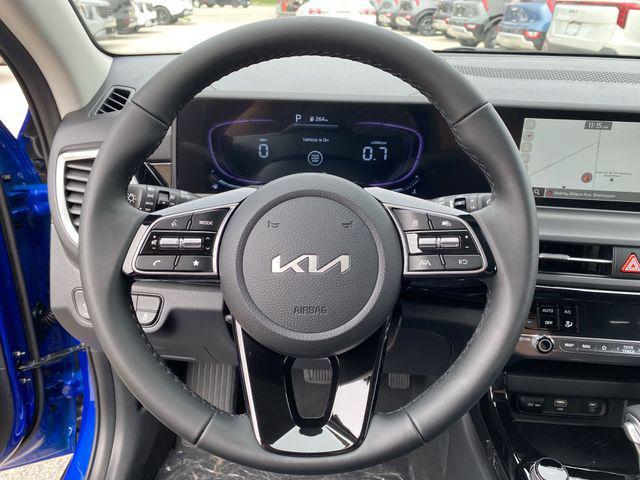 new 2025 Kia Seltos car, priced at $27,792