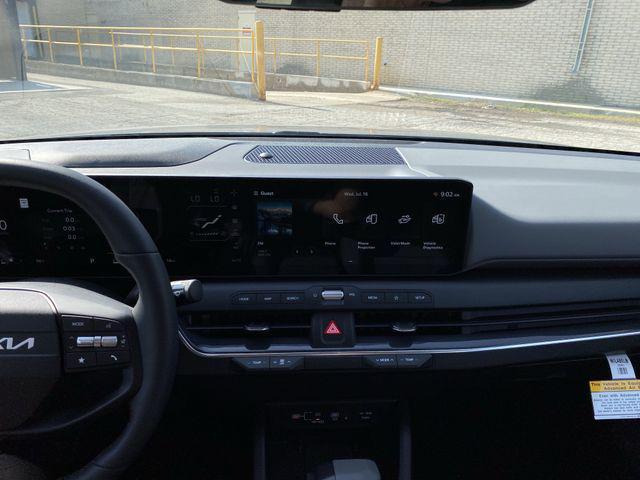 new 2025 Kia K4 car, priced at $24,524
