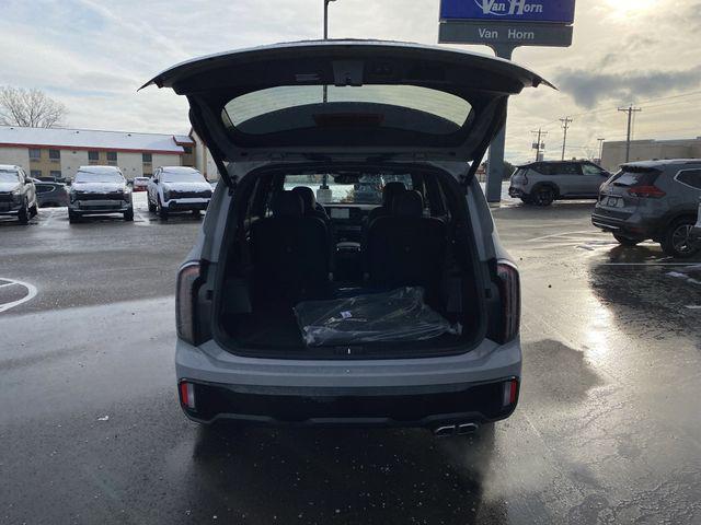 new 2025 Kia Telluride car, priced at $46,275