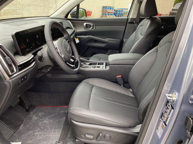 new 2025 Kia Sorento car, priced at $42,720