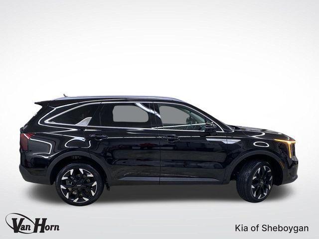 new 2025 Kia Sorento car, priced at $39,815