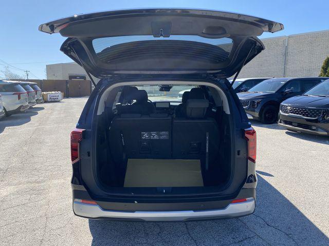 new 2025 Kia Carnival car, priced at $37,955