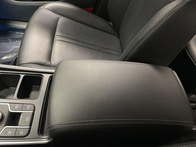 used 2022 Kia Sorento Hybrid car, priced at $26,111