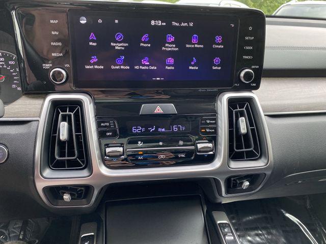 used 2023 Kia Sorento car, priced at $30,504