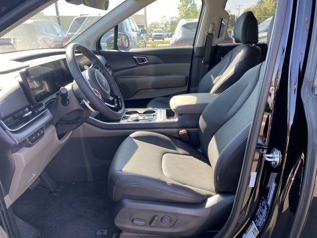 new 2026 Kia Carnival Hybrid car, priced at $43,377