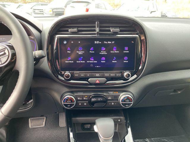 new 2025 Kia Soul car, priced at $25,596