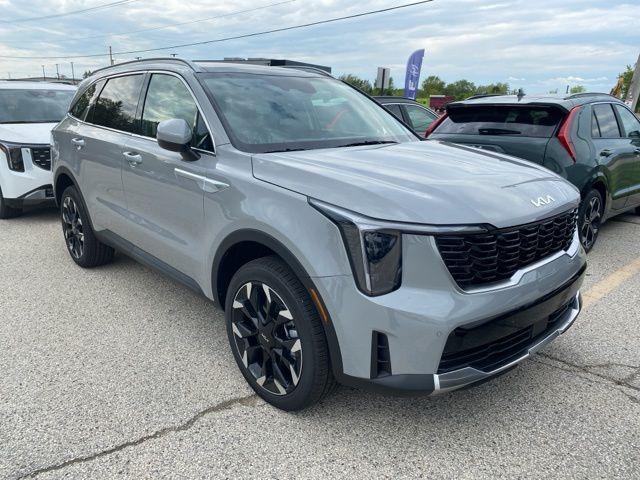 new 2025 Kia Sorento car, priced at $41,640