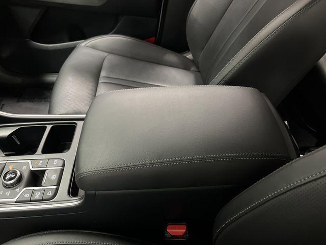 used 2024 Kia Sorento car, priced at $32,133