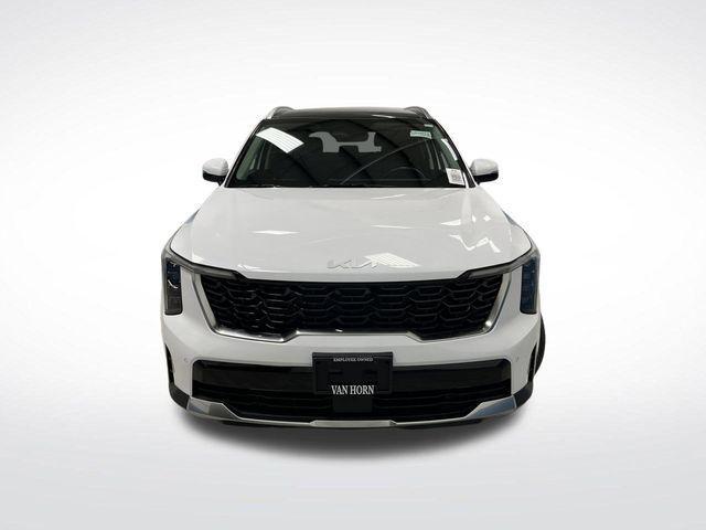 used 2024 Kia Sorento car, priced at $32,133
