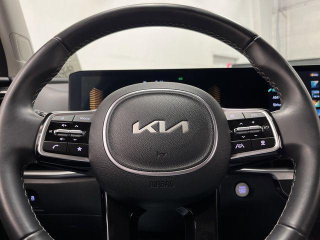used 2024 Kia Sorento car, priced at $32,133