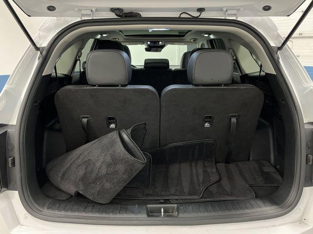 used 2024 Kia Sorento car, priced at $32,133