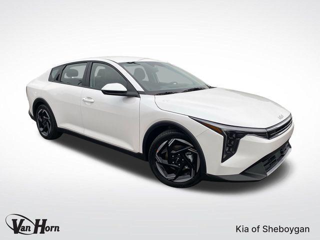 new 2025 Kia K4 car, priced at $24,538