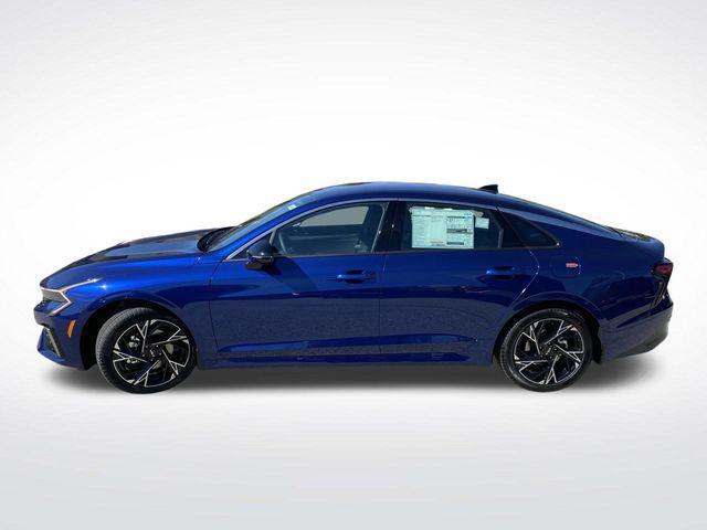 new 2025 Kia K5 car, priced at $30,044