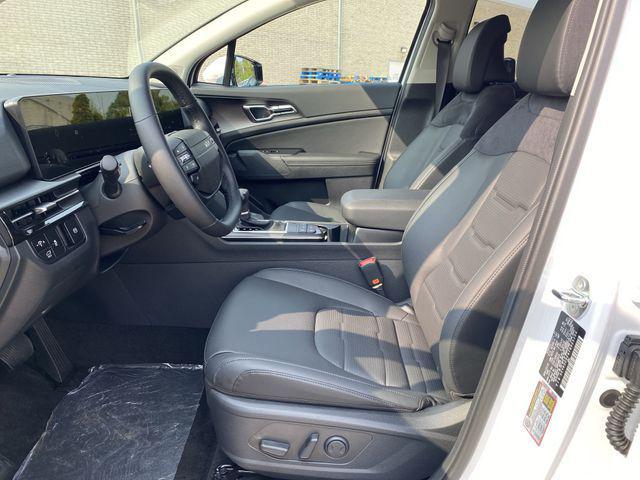 new 2026 Kia Sportage car, priced at $39,839