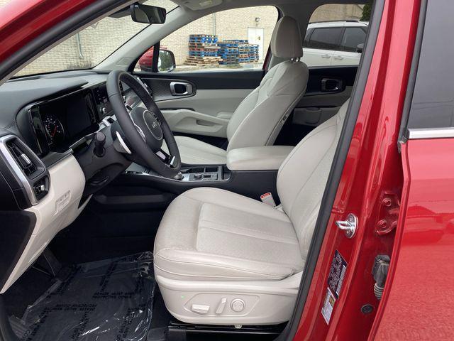 used 2023 Kia Sorento Hybrid car, priced at $28,240
