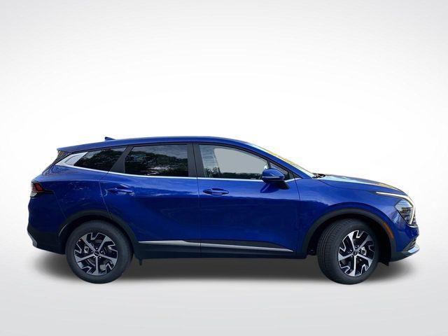 new 2025 Kia Sportage car, priced at $29,702