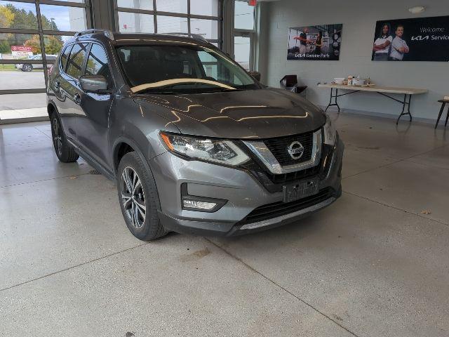 used 2017 Nissan Rogue car, priced at $16,282