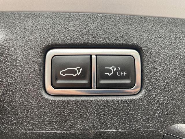 used 2025 Kia Sorento car, priced at $39,362