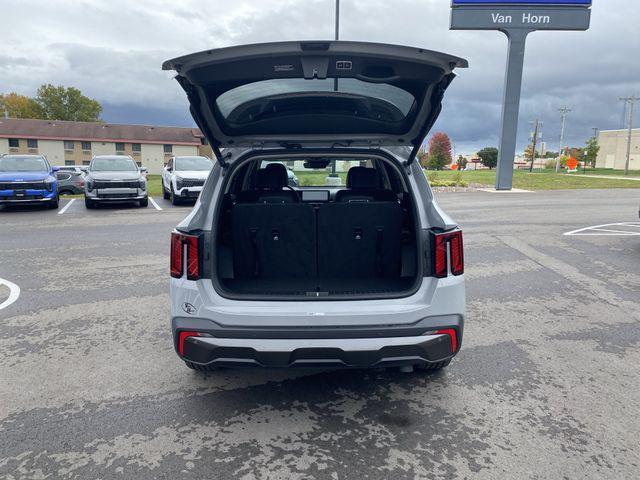 used 2025 Kia Sorento car, priced at $39,362