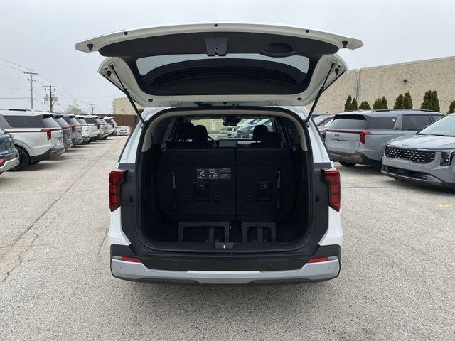 new 2025 Kia Carnival car, priced at $40,175