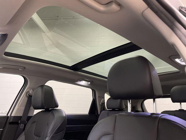 used 2023 Kia Sorento car, priced at $28,664