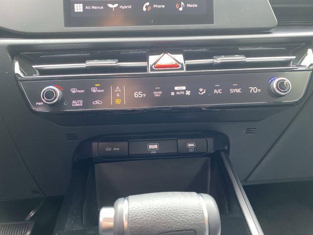new 2025 Kia Niro car, priced at $27,897