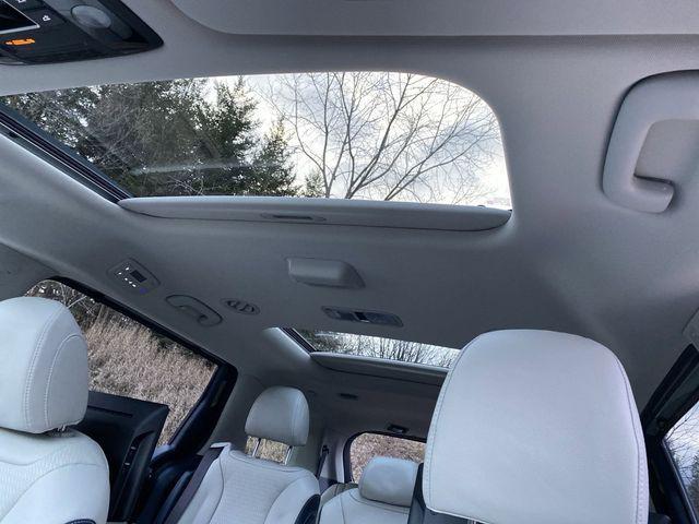 new 2025 Kia Carnival Hybrid car, priced at $53,354