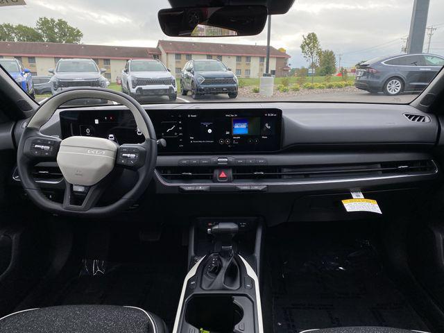 new 2025 Kia K4 car, priced at $25,902