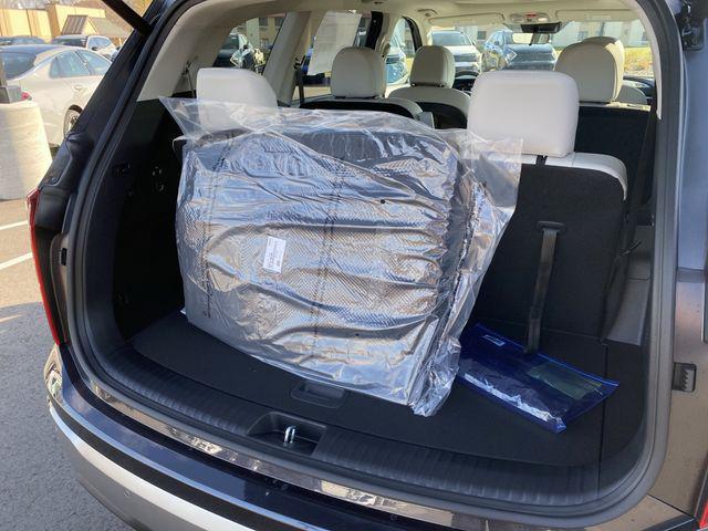 new 2025 Kia Telluride car, priced at $40,964