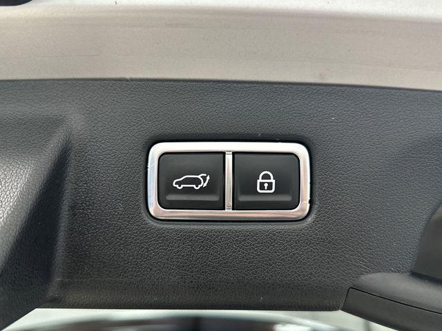 used 2023 Kia Sorento Plug-In Hybrid car, priced at $31,875