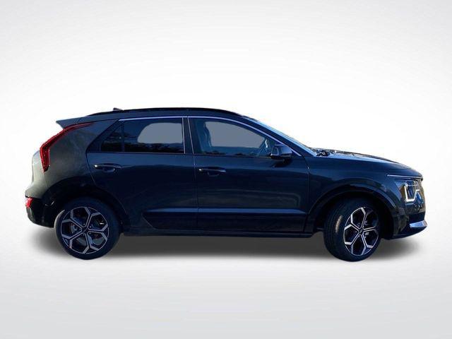 new 2025 Kia Niro car, priced at $31,996