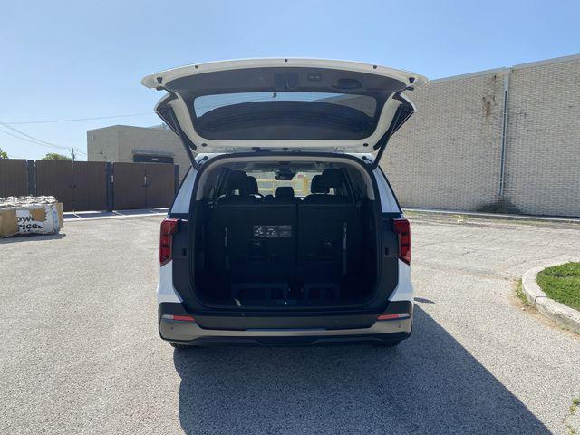 new 2026 Kia Carnival Hybrid car, priced at $50,772