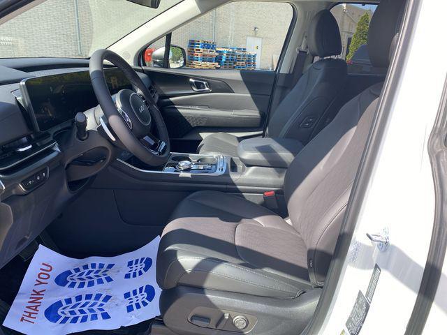 new 2026 Kia Carnival Hybrid car, priced at $50,772