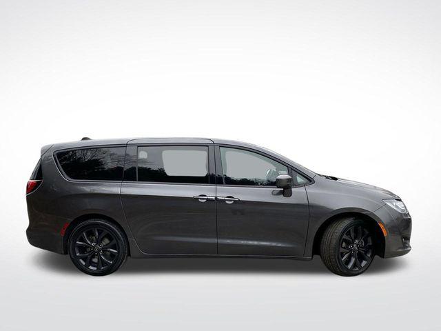 used 2019 Chrysler Pacifica car, priced at $19,998